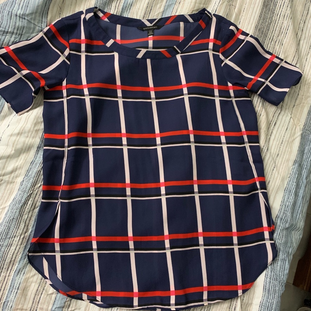 Banana Republic checkered High-low hem top